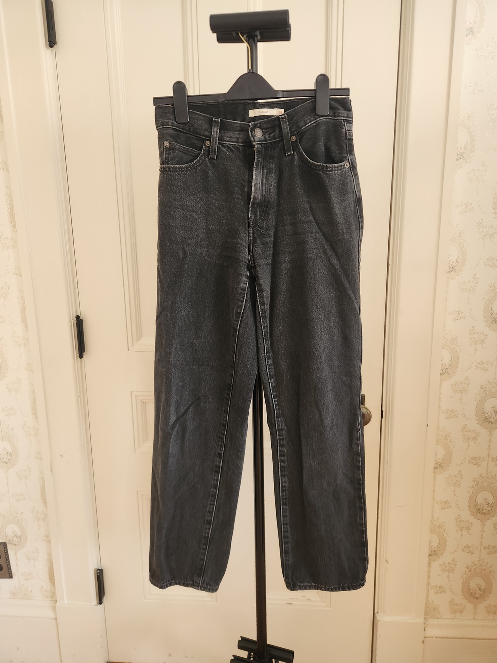Levi's Women's Relaxed Black Wash Jeans '94 Baggy